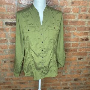 7th Avenue New York and Company green shirt for women size medium button down
